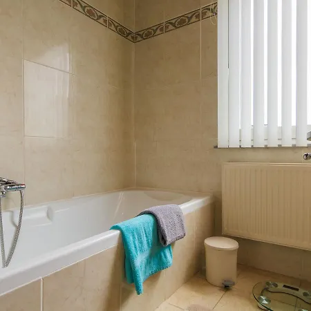 Modern With Swimming Pool *