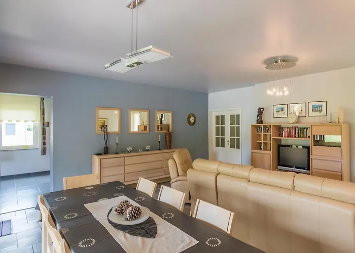 Casa de Férias Modern With Swimming Pool